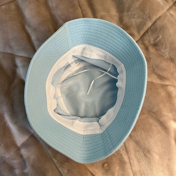 bucket hat - Picture 2 of 2